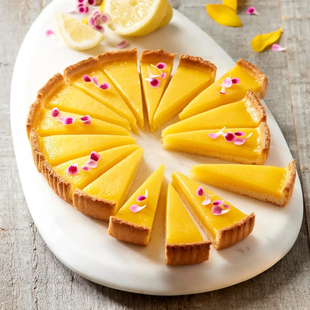 Mini Precut Lemon Tart, 16 slices per tart