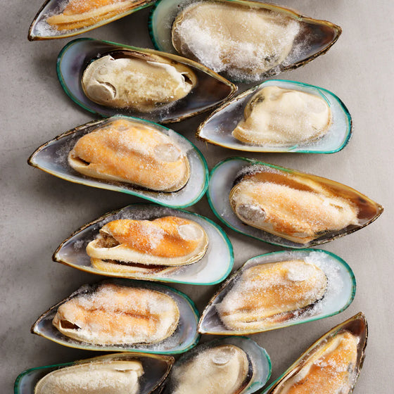 Mussels, Half Shell, Medium IQF, free flow box, 12kg, average 390-398 pc